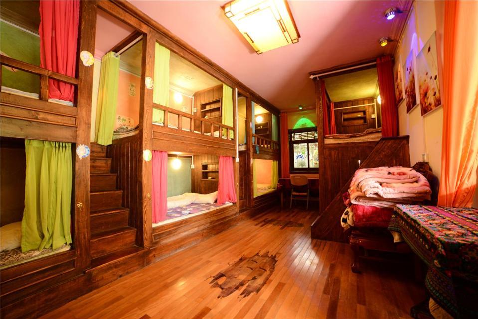 October Inn Lijiang  Exterior foto